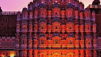 Interesting Facts About Hawa Mahal Jaipur Rajasthan.