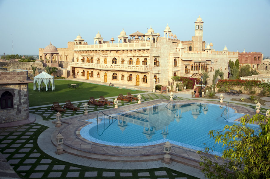 Explore Khimsar Fort Near Jaipur – The Royal Gateway to the Thar Desert
