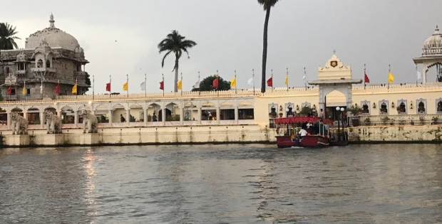 Explore Jag Mandir Palace, Udaipur: A Royal Island Retreat